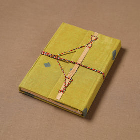 Handmade Paper Notebook in Buti Cover with Thread Lock (7 x 5 in) 18