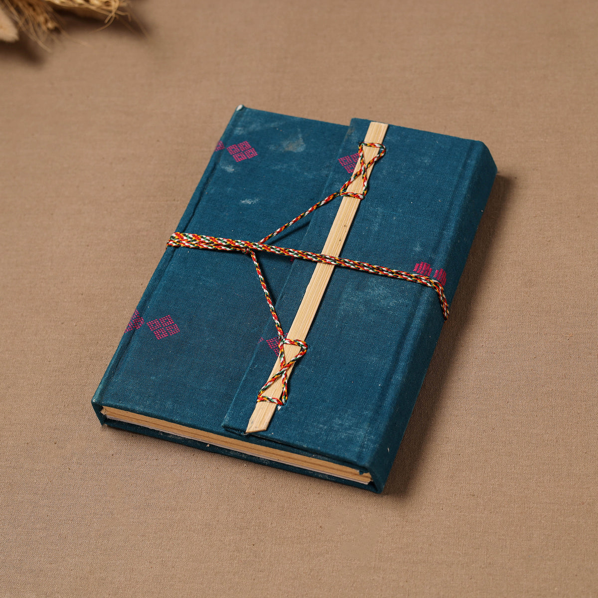 Handmade Paper Notebook in Buti Cover with Thread Lock (7 x 5 in) 19