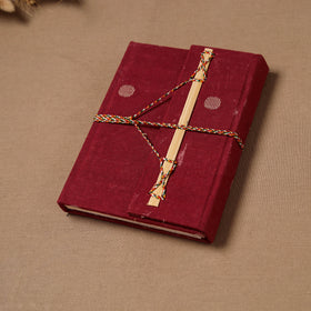 Handmade Paper Notebook in Buti Cover with Thread Lock (7 x 5 in) 20
