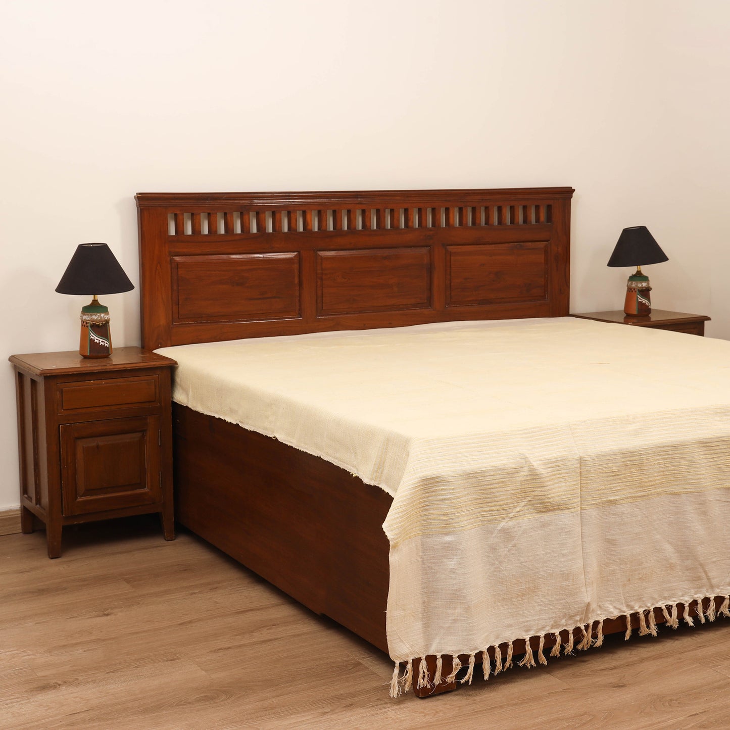 Bijnor Pure Handloom Cotton Double Bed Sheet (108 x 90 in) 39