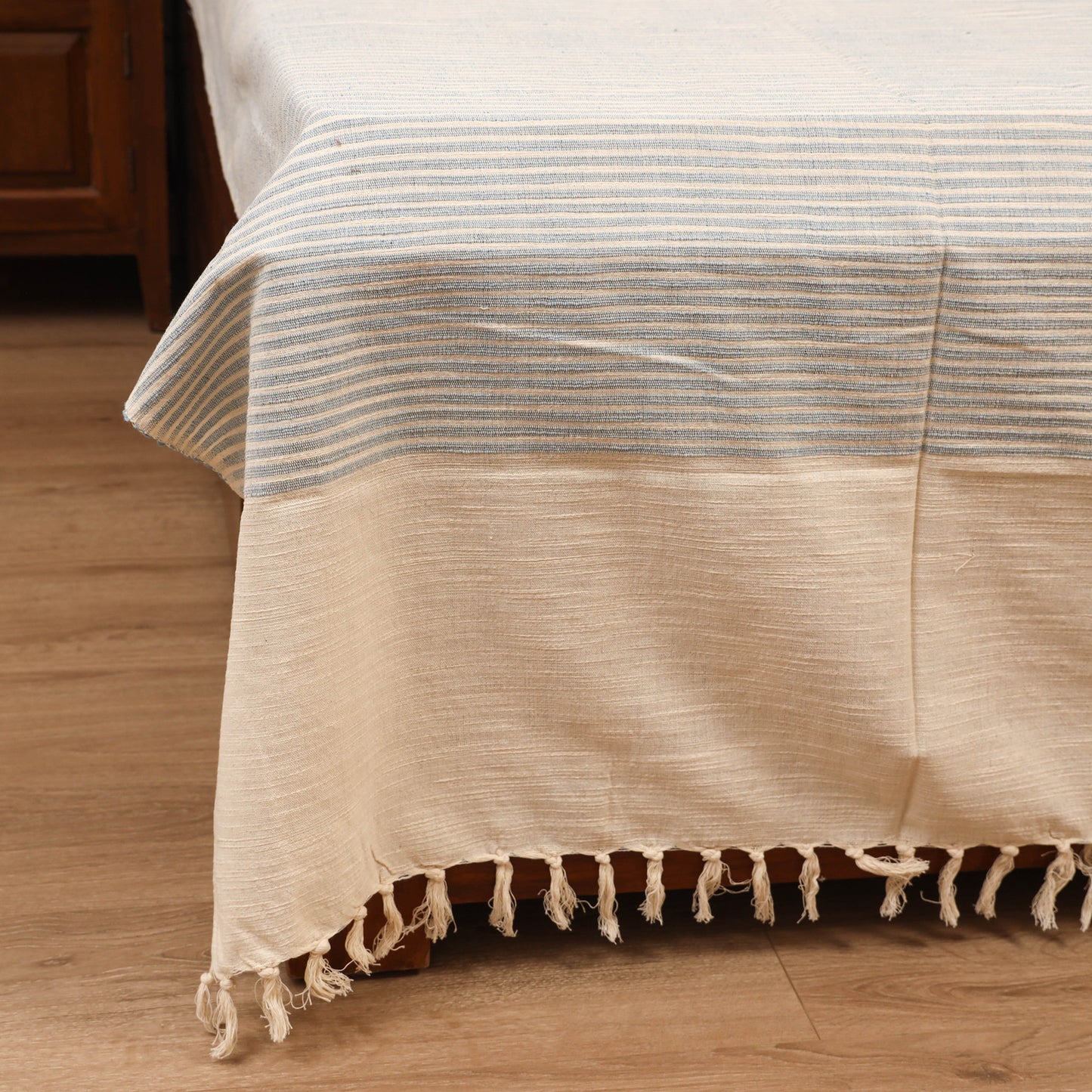 Bijnor Pure Handloom Cotton Double Bed Sheet (108 x 90 in) 40