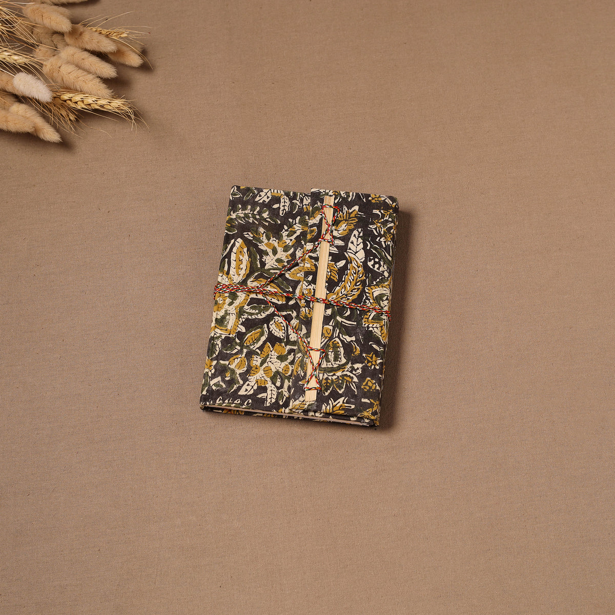 Handmade Paper Notebook in Bagru Cover with Thread Lock (7 x 5 in) 32