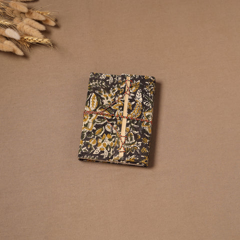 Handmade Paper Notebook in Bagru Cover with Thread Lock (7 x 5 in) 32