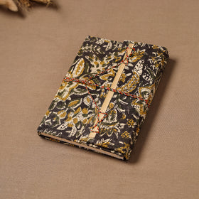 Handmade Paper Notebook in Bagru Cover with Thread Lock (7 x 5 in) 32
