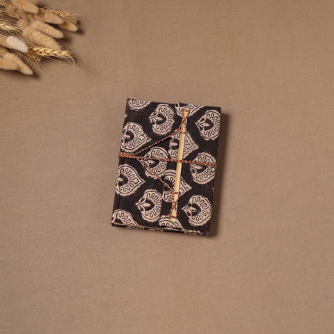 Handmade Paper Notebook in Bagru Cover with Thread Lock (7 x 5 in) 38