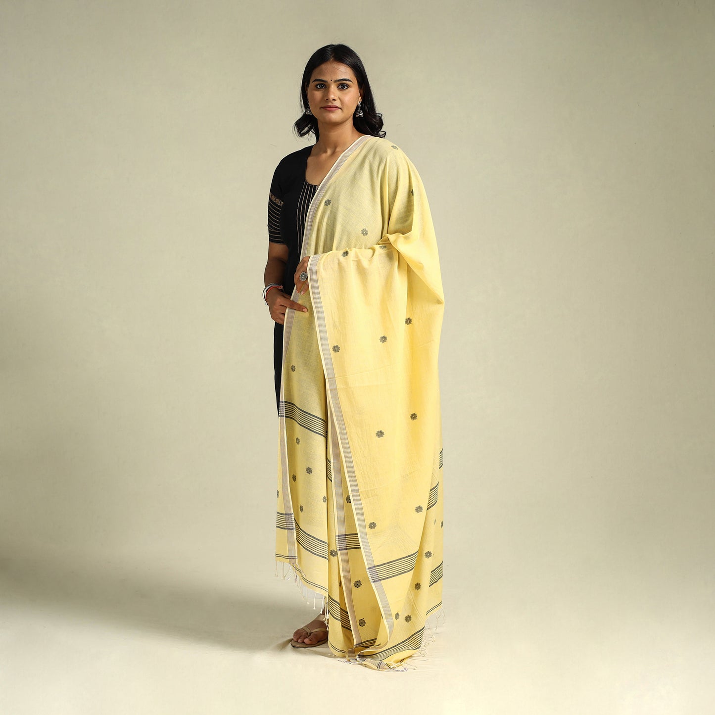  Handloom Cotton Burdwan Jamdani Dupatta