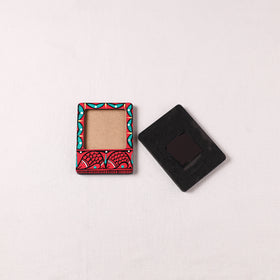 Madhubani Handpainted Wooden Photo Frame Fridge Magnet (Set of 2) 16