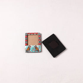 Madhubani Handpainted Wooden Photo Frame Fridge Magnet (Set of 2) 01