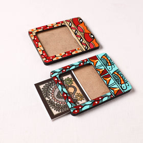 Madhubani Handpainted Wooden Photo Frame Fridge Magnet (Set of 2) 03