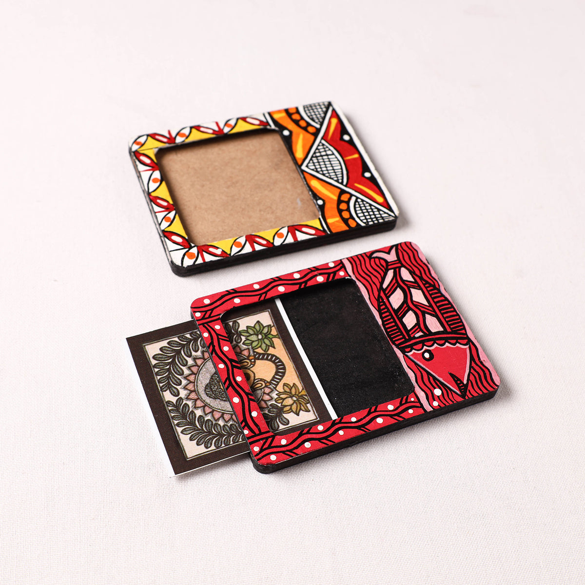 Madhubani Handpainted Wooden Photo Frame Fridge Magnet (Set of 2) 08