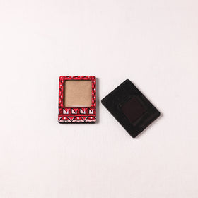 Madhubani Handpainted Wooden Photo Frame Fridge Magnet (Set of 2) 11