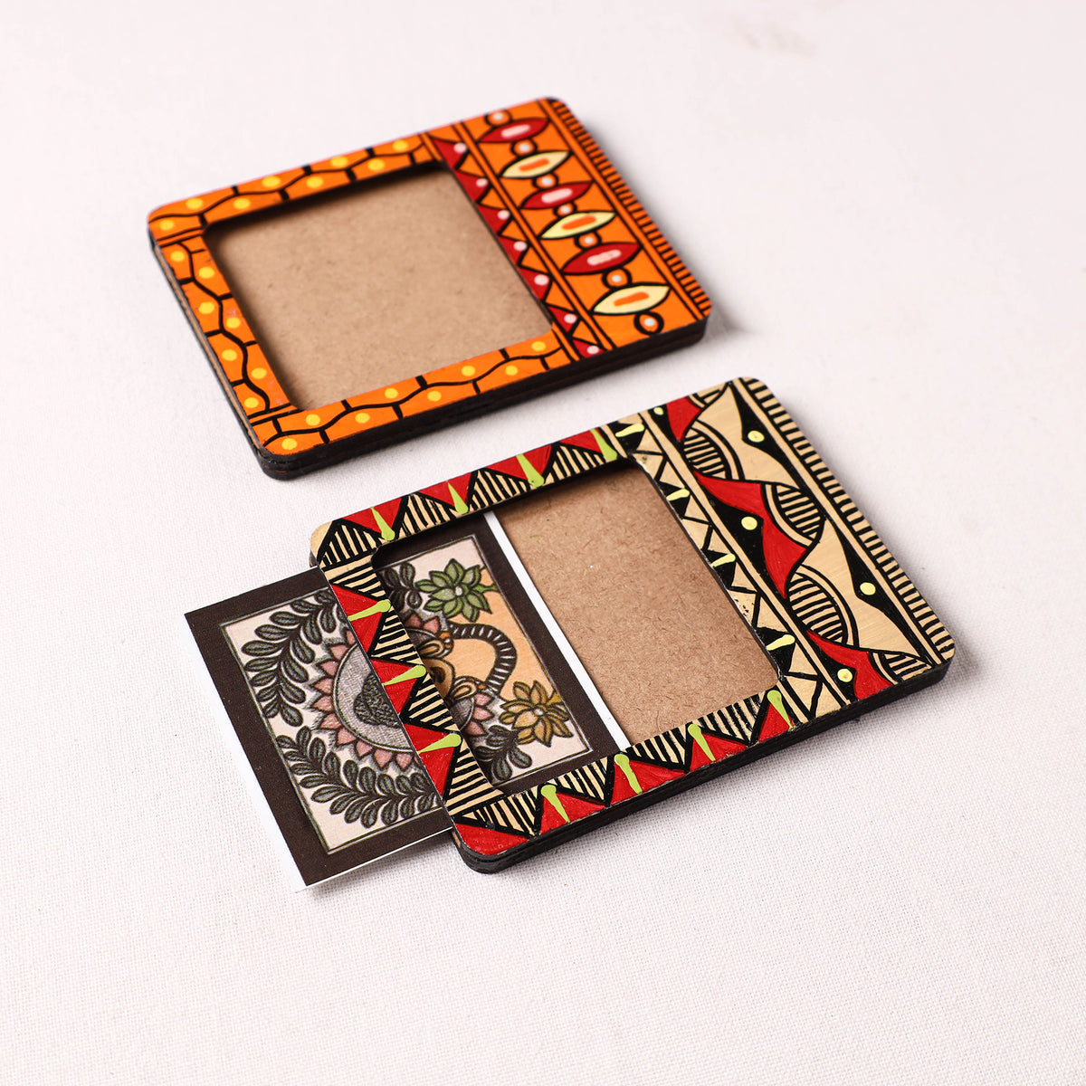 Madhubani Handpainted Wooden Photo Frame Fridge Magnet (Set of 2) 14