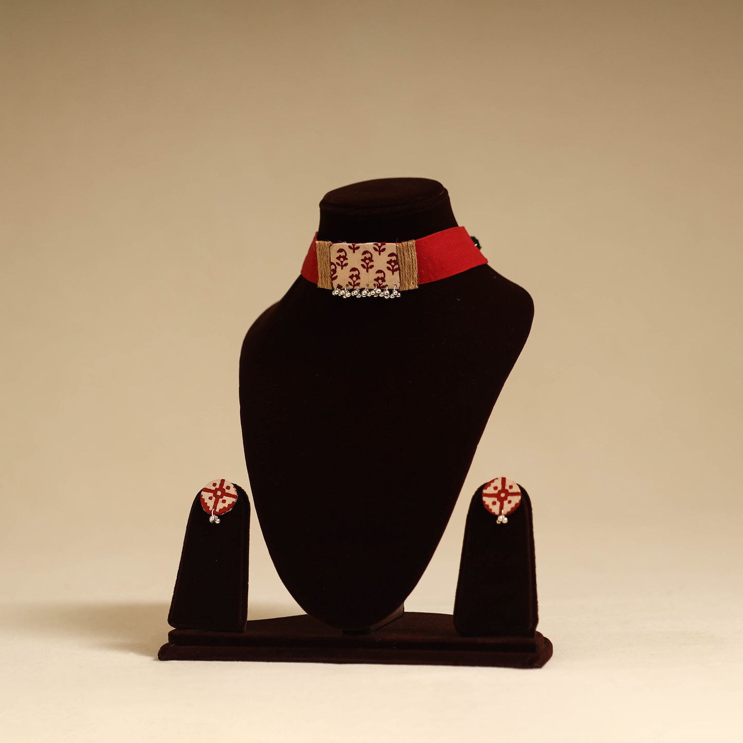 Red - fabart jute choker necklace set with ghungroo work 10