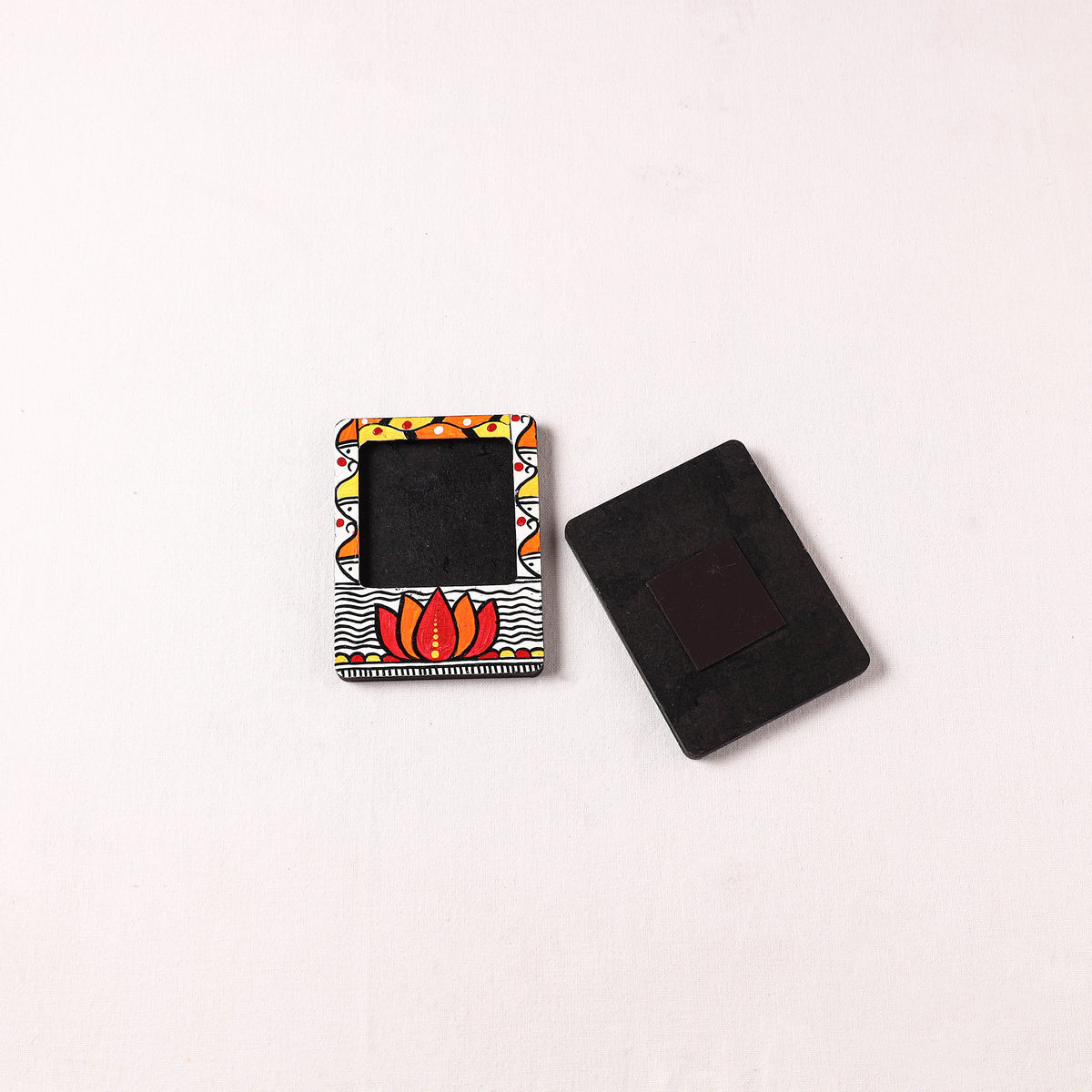 Madhubani Handpainted Wooden Photo Frame Fridge Magnet (Set of 2) 15