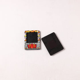 Madhubani Handpainted Wooden Photo Frame Fridge Magnet (Set of 2) 15