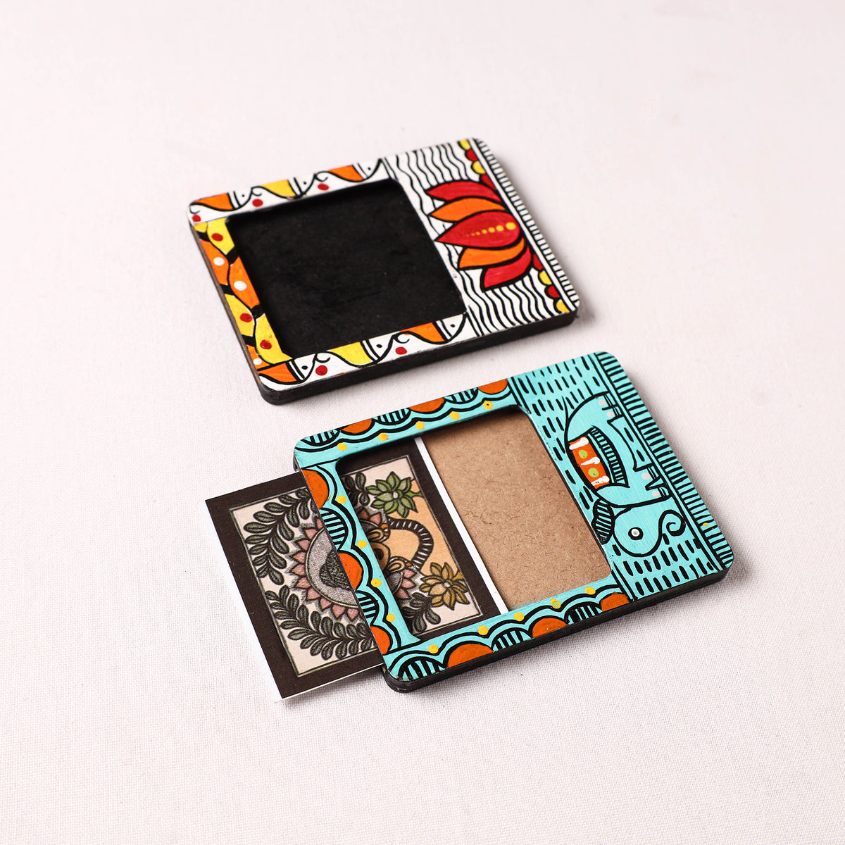 Madhubani Handpainted Wooden Photo Frame Fridge Magnet (Set of 2) 15