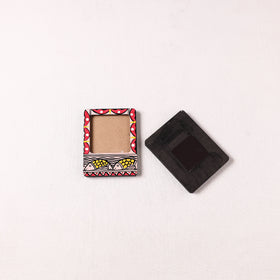 Madhubani Handpainted Wooden Photo Frame Fridge Magnet (Set of 2) 17