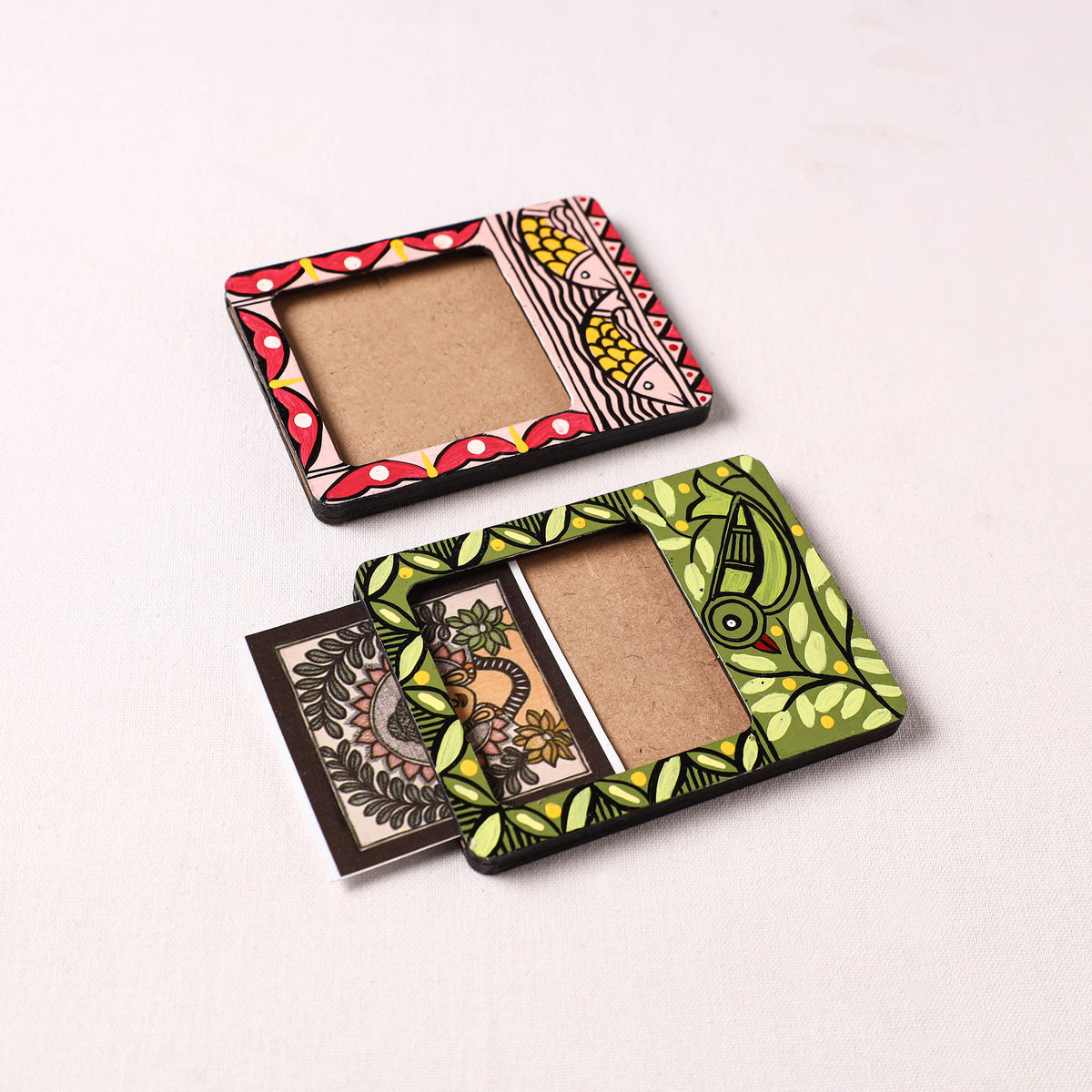 Madhubani Handpainted Wooden Photo Frame Fridge Magnet (Set of 2) 17