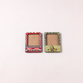 Madhubani Handpainted Wooden Photo Frame Fridge Magnet (Set of 2) 18