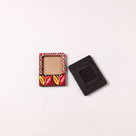 Madhubani Handpainted Wooden Photo Frame Fridge Magnet (Set of 2) 19