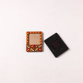 Madhubani Handpainted Wooden Photo Frame Fridge Magnet (Set of 2) 21