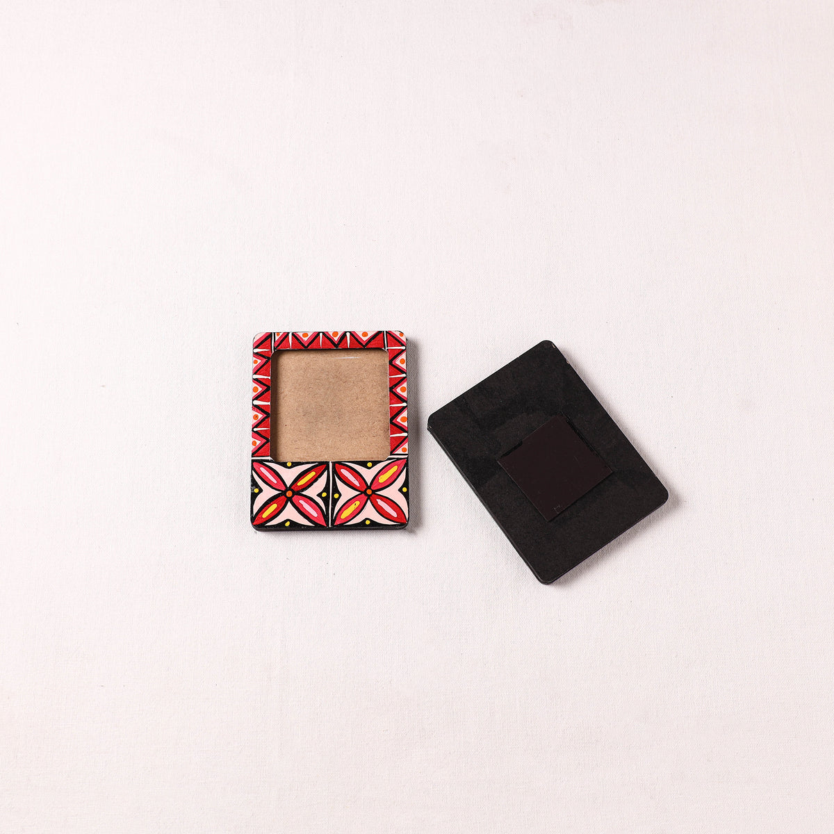 Madhubani Handpainted Wooden Photo Frame Fridge Magnet (Set of 2) 22