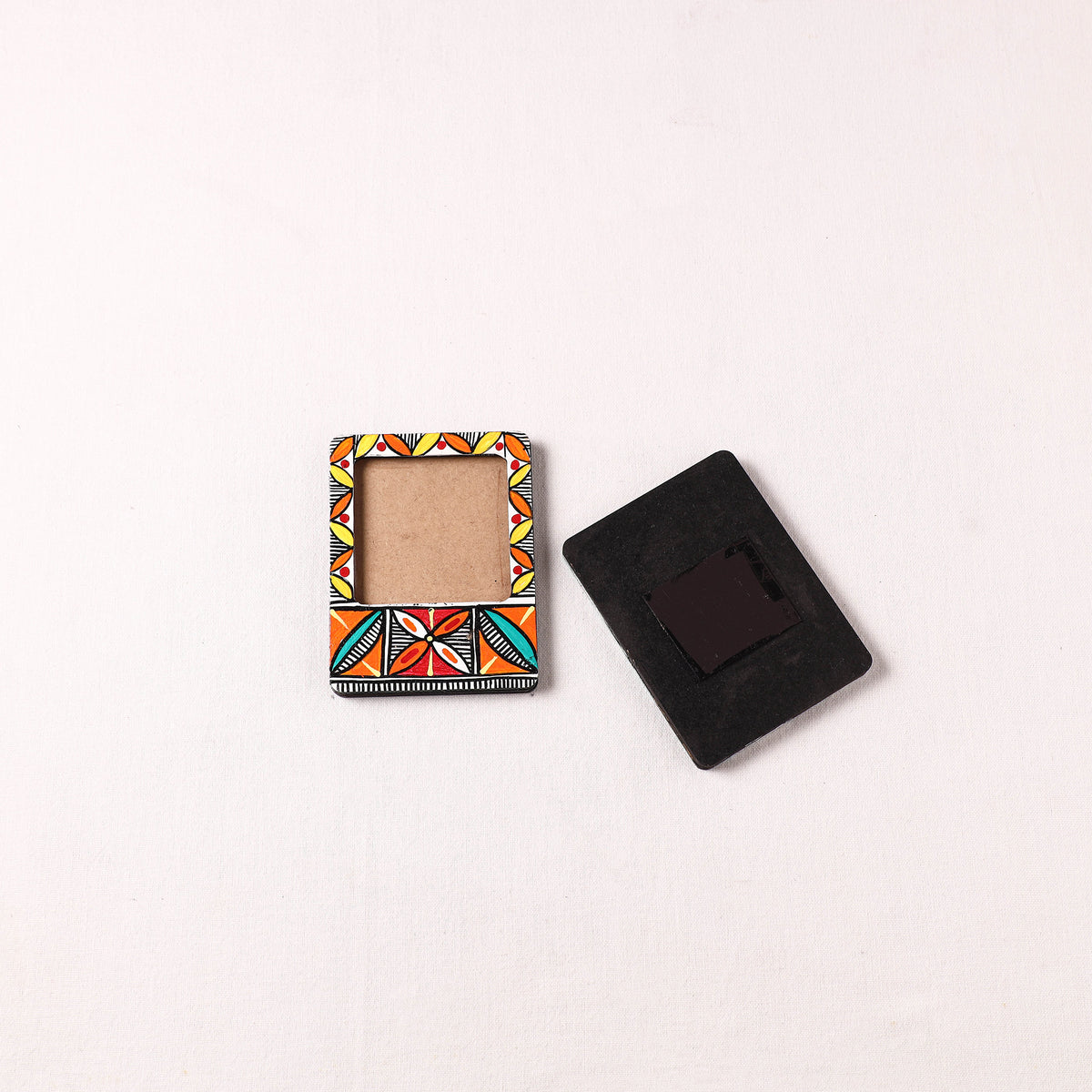 Madhubani Handpainted Wooden Photo Frame Fridge Magnet (Set of 2) 23