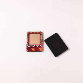 Madhubani Handpainted Wooden Photo Frame Fridge Magnet (Set of 2) 25