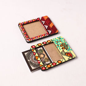Madhubani Handpainted Wooden Photo Frame Fridge Magnet (Set of 2) 25