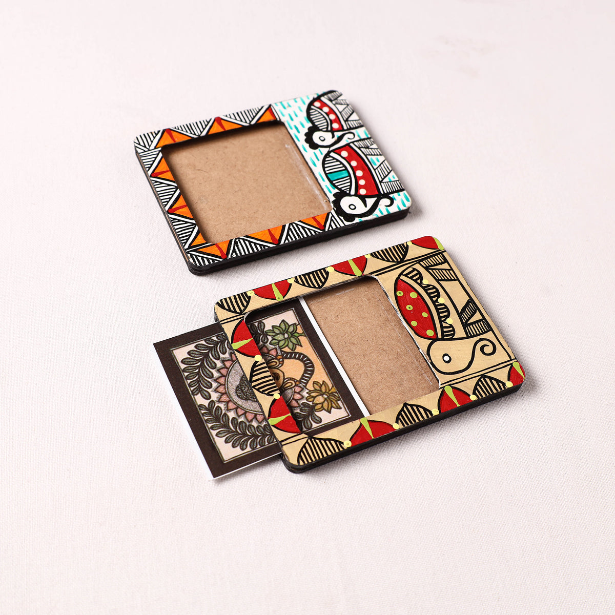 Madhubani Handpainted Wooden Photo Frame Fridge Magnet (Set of 2) 27