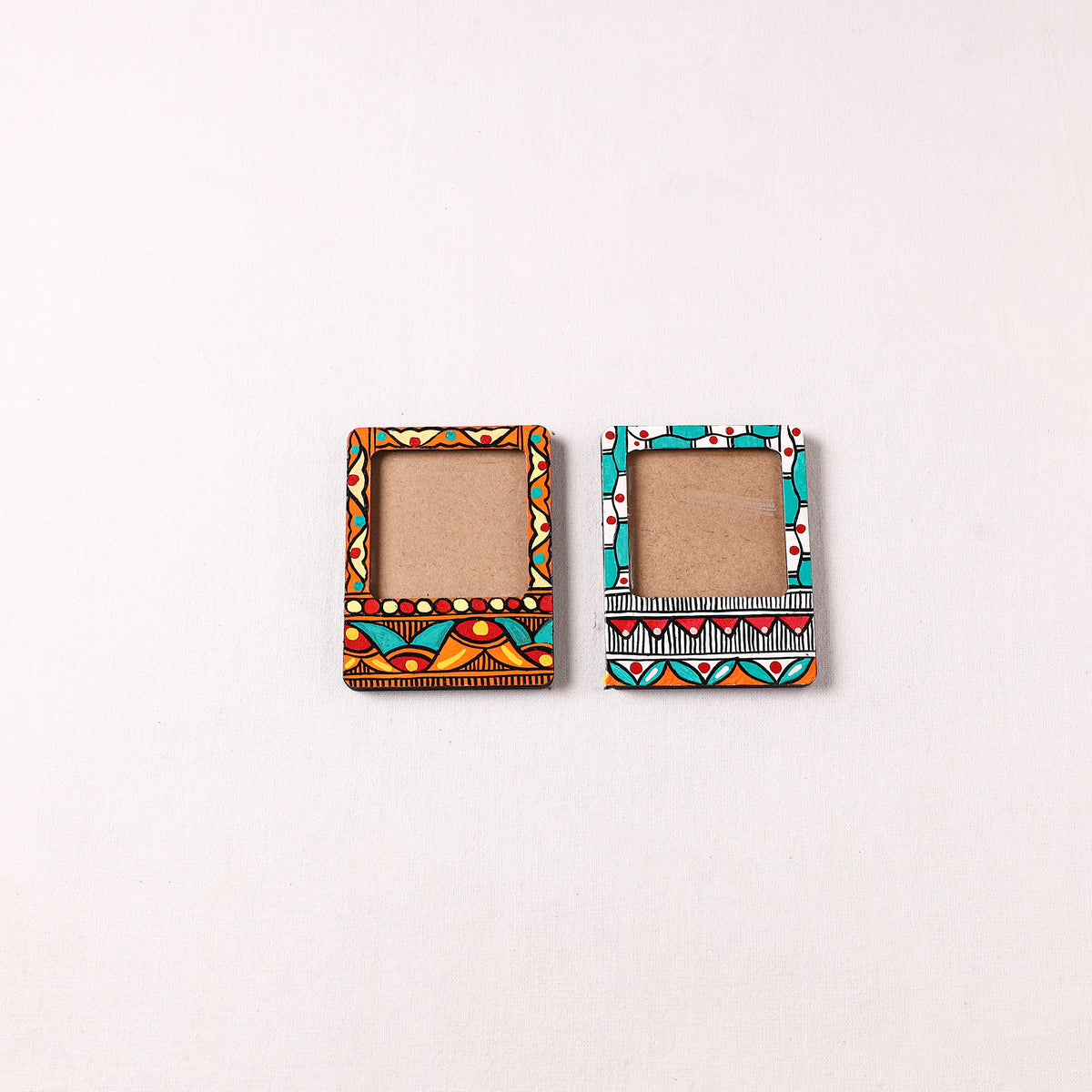 Madhubani Handpainted Wooden Photo Frame Fridge Magnet (Set of 2) 28