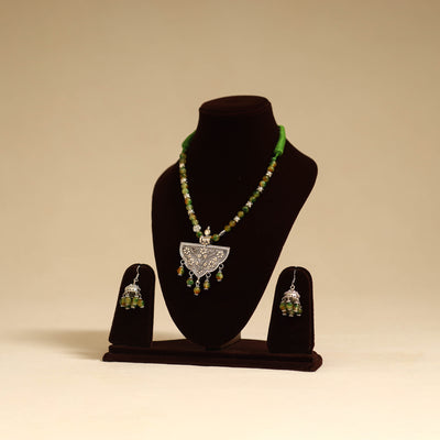 Green - german silver necklace set with glass stones 29
