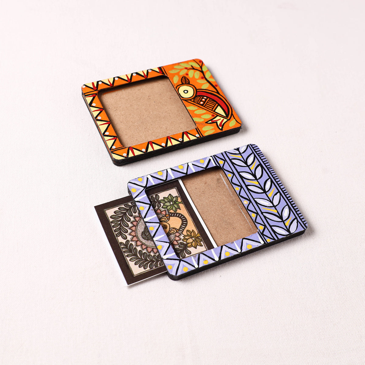 Madhubani Handpainted Wooden Photo Frame Fridge Magnet (Set of 2) 30