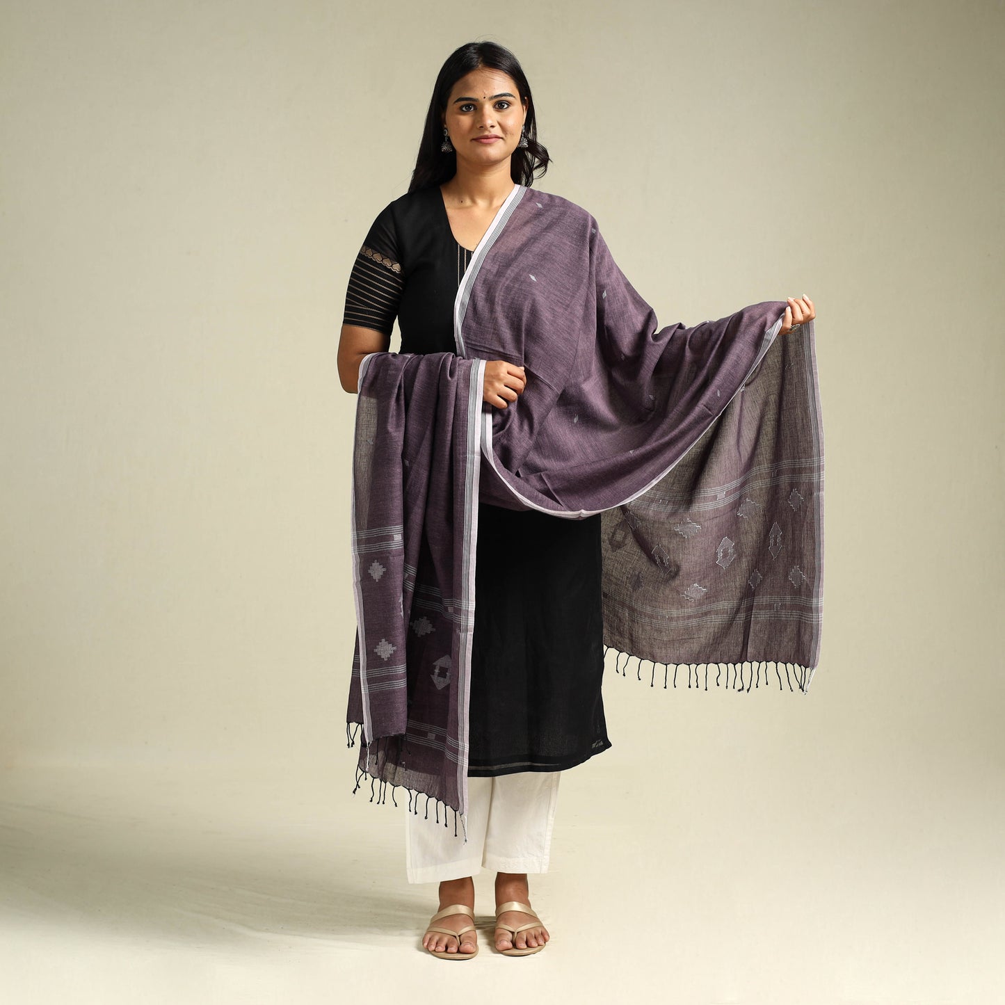  Handloom Cotton Bengal Jamdani Dupatta