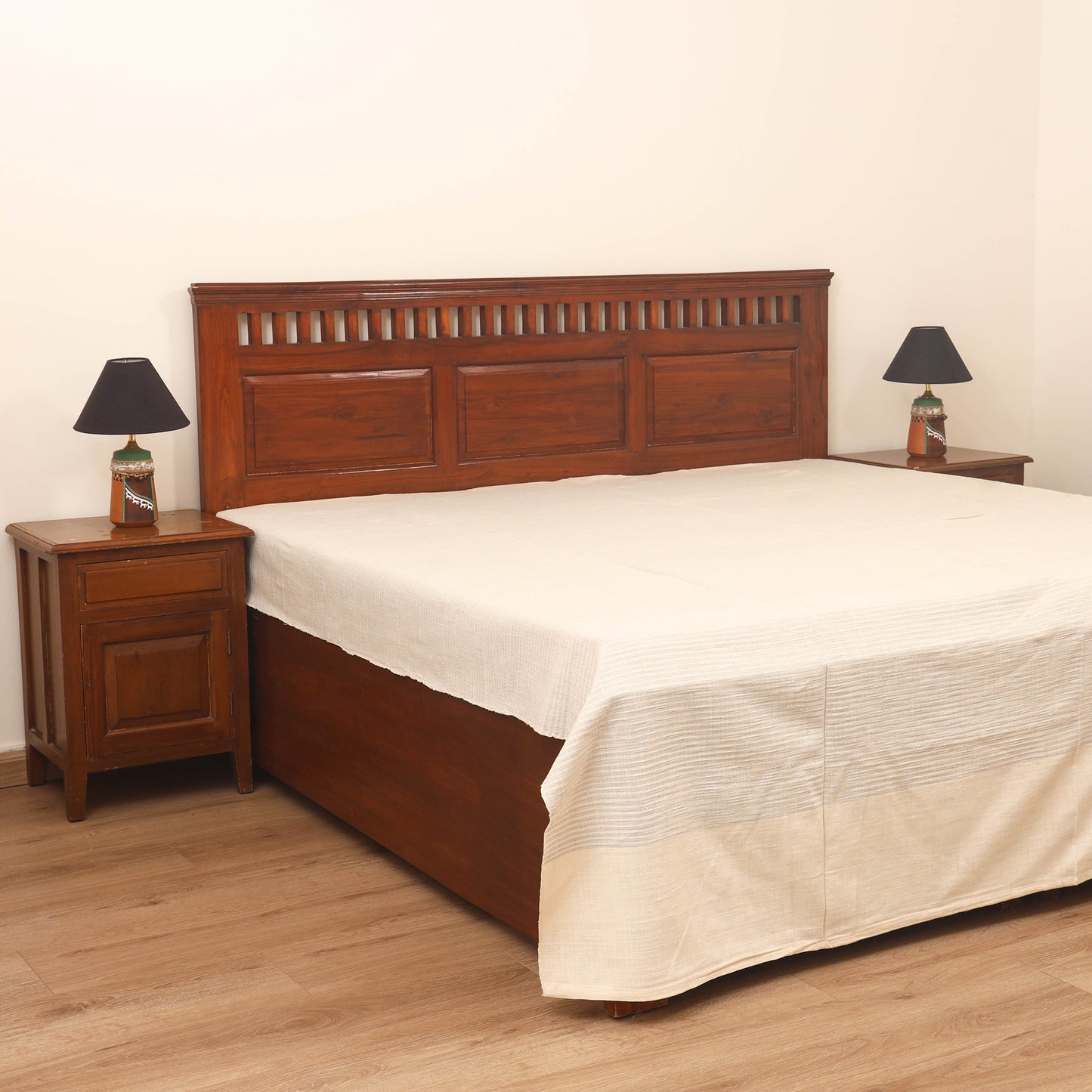 Bijnor Pure Handloom Cotton Double Bed Sheet (108 x 90 in) 42
