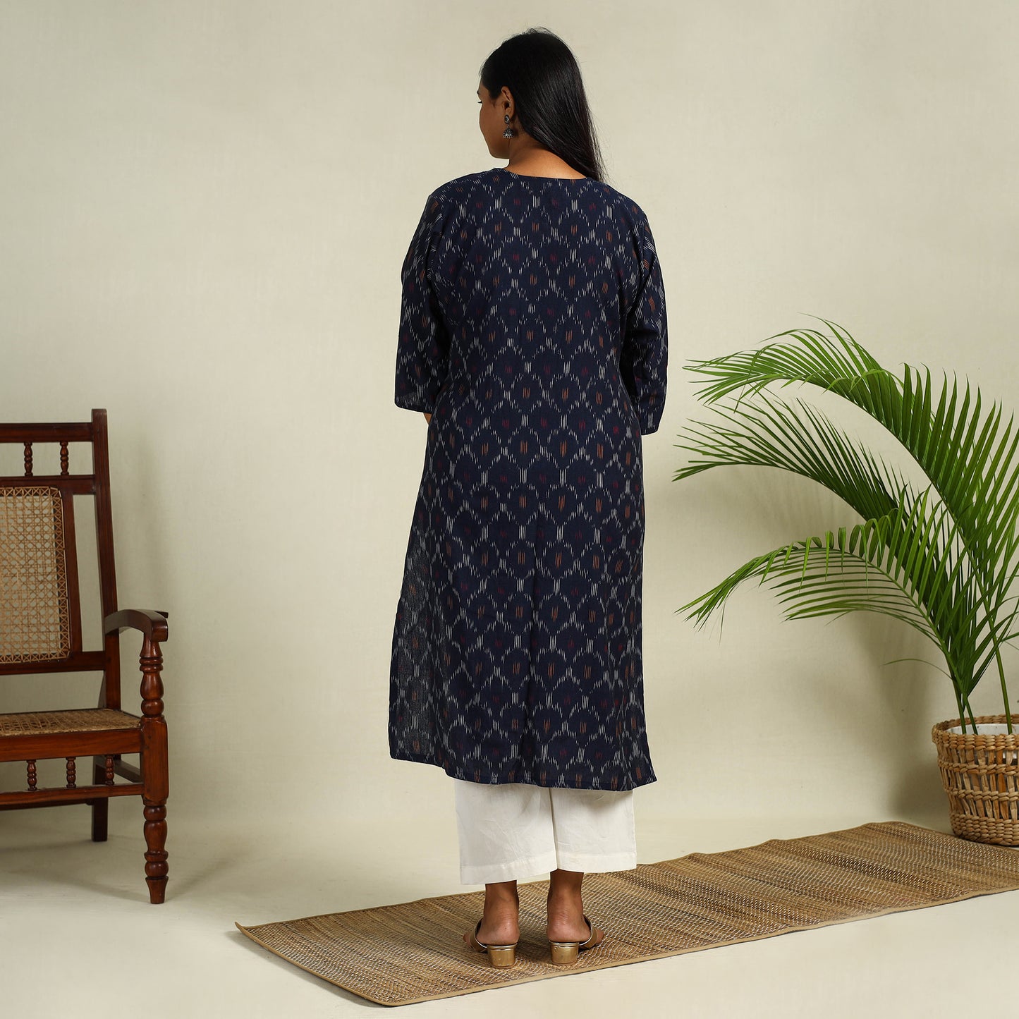 Blue - Cotton Pintuck Straight Pochampally Ikat Kurta 01