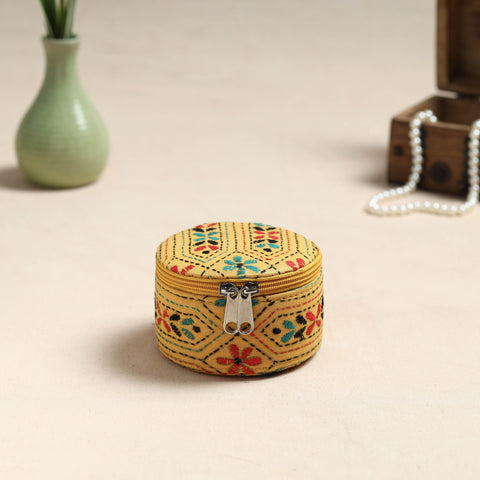 Bengal Kantha Work Handcrafted Round Utility Box