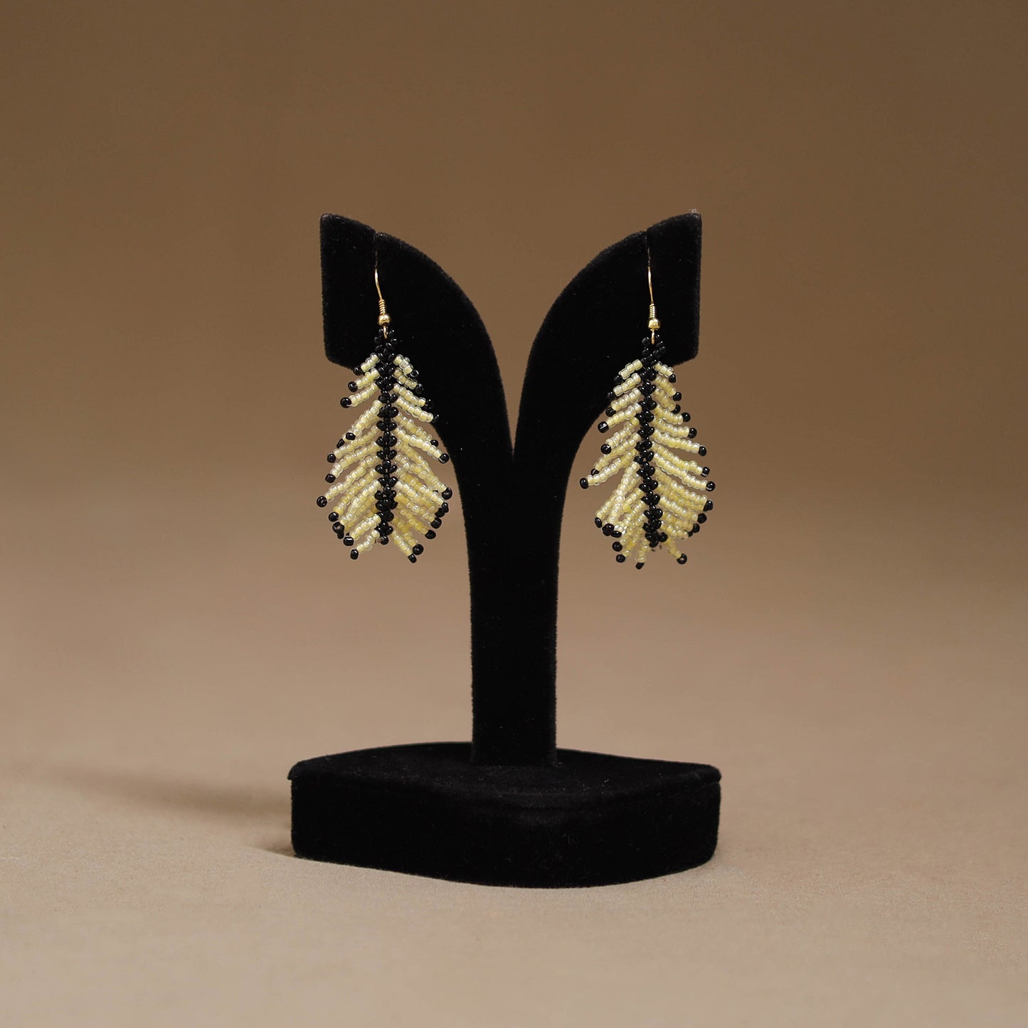 Handmade Beadwork Earrings 01