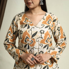Buy Yellow A-Line Batik Print Cotton Kurta for Women