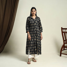 Collared Neck Buttoned Down Black Batik Print Cotton Kurta for Women