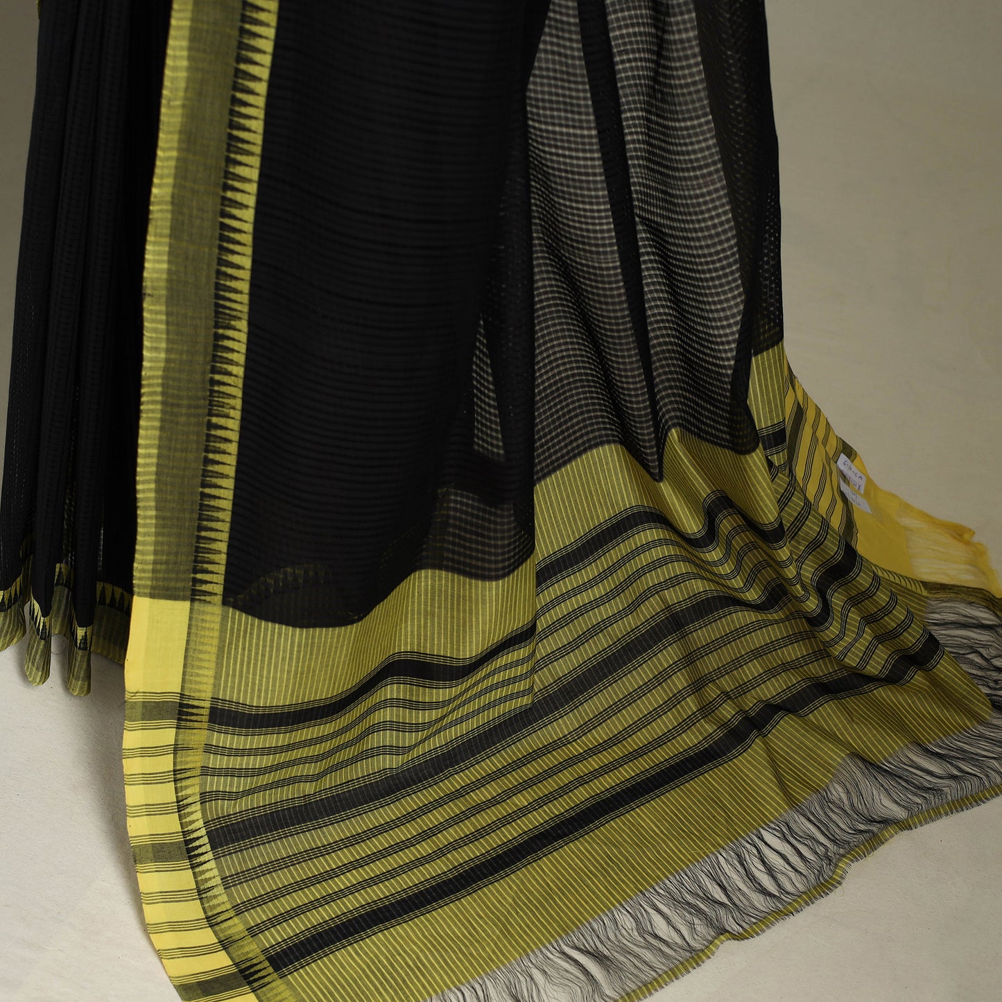 Black Handloom Missing Checks Cotton Mangalagiri Saree