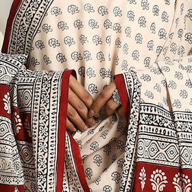  Beige Natural Dye Mul Cotton Bagh Print Dupatta