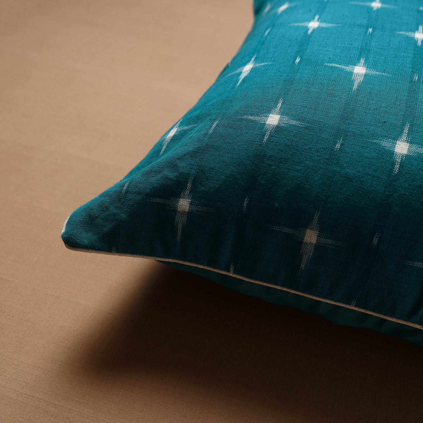 Pochampally Ikat Weave Cushion Cover (16 x 16 in) 21