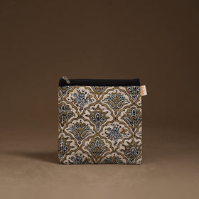 Handmade Quilted Utility Pouch 30