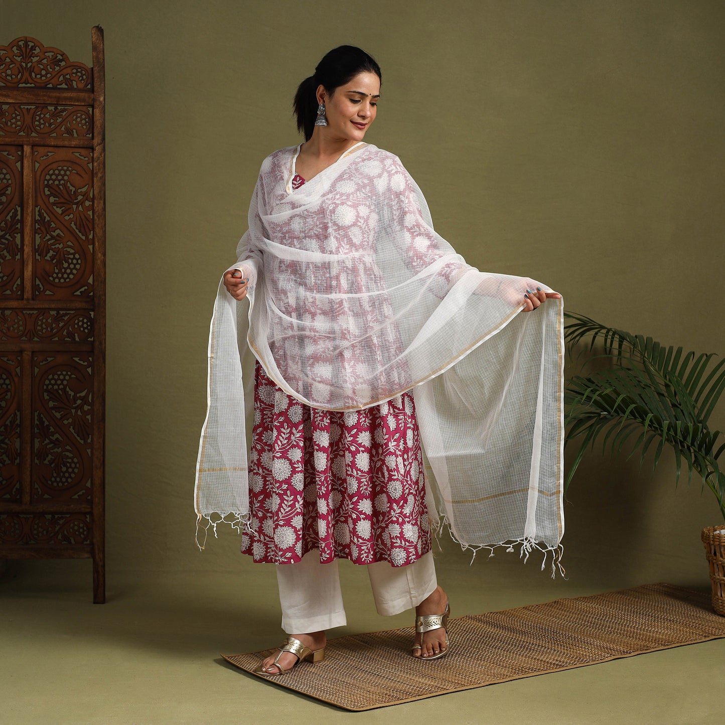  Pink Block Print Cotton Sanganeri Kurta Set (Set of 3)