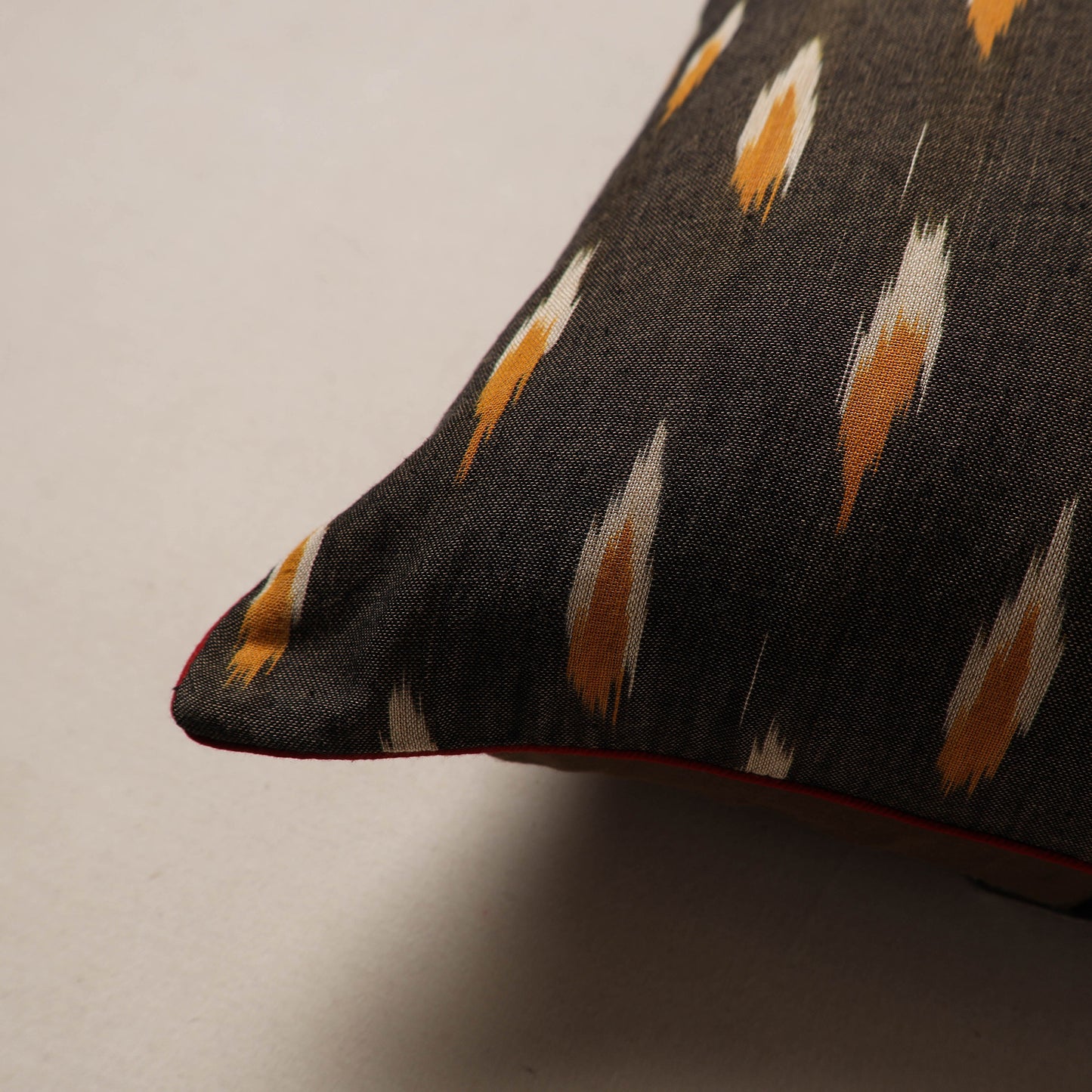 Pochampally Ikat Weave Cushion Cover (16 x 16 in) 01