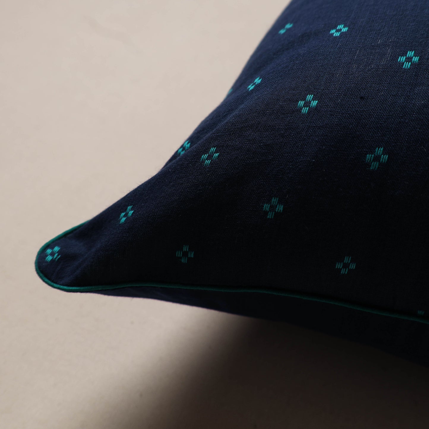 Jacquard Weave Cushion Cover (16 x 16 in) 13