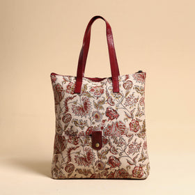 Buy Handcrafted Kalamkari Block Printed Hand Bag with Leather Handle Online at iTokri.com