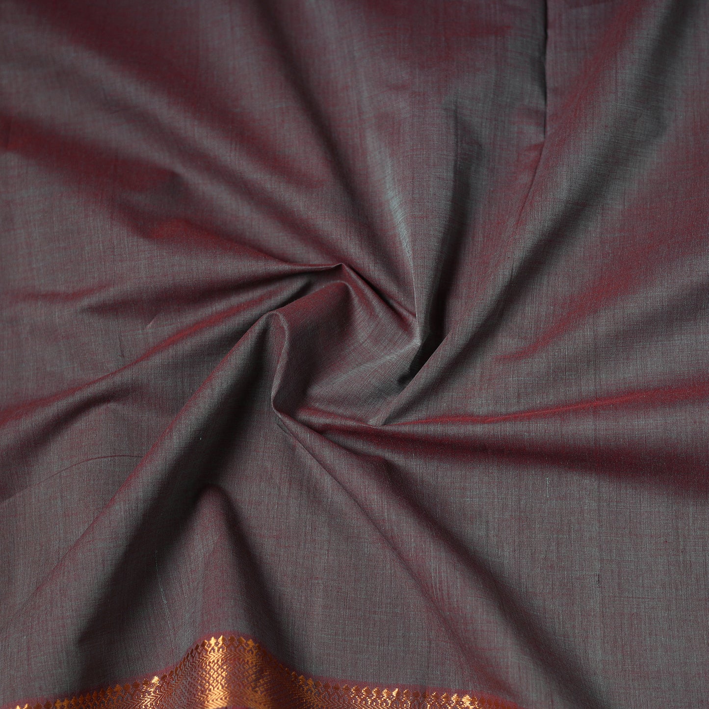 Handloom Mangalagiri Cotton Fabric with Nizam Zari Border 18