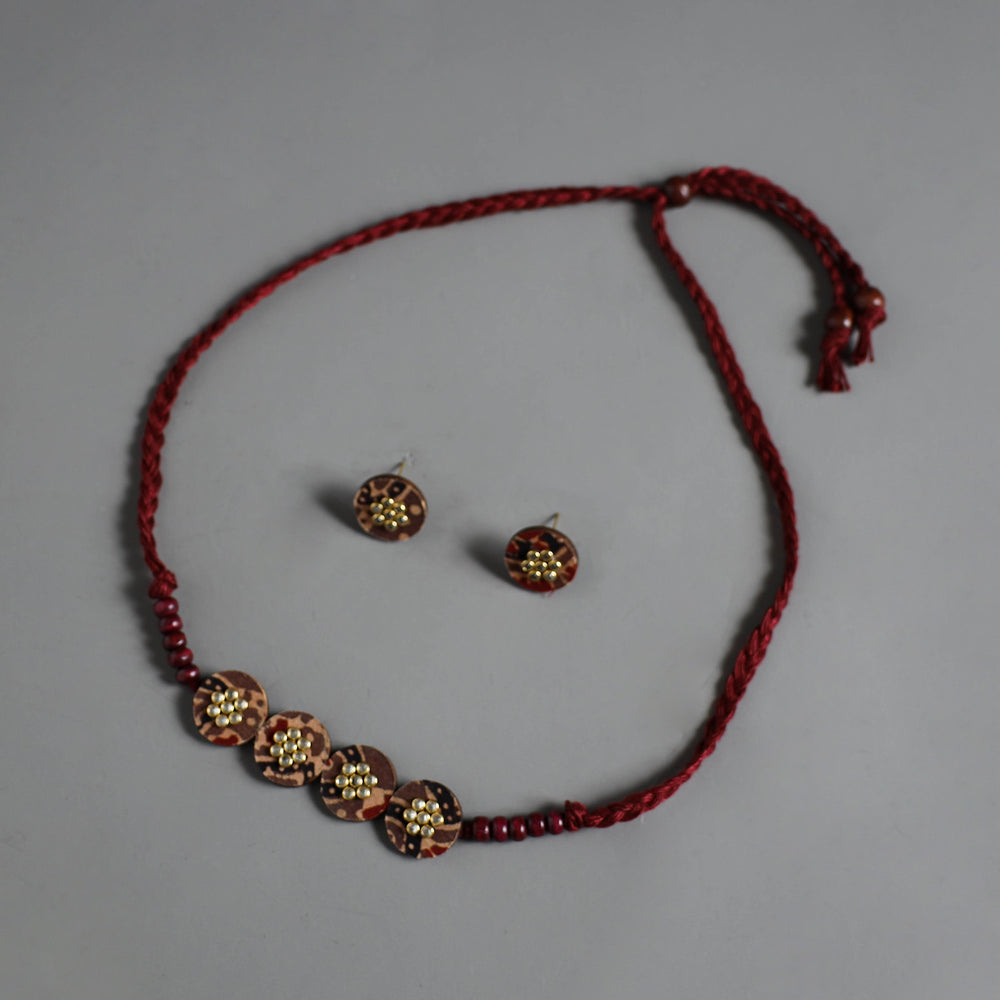 Handmade Fabart Choker Necklace Set with Kundan Work 49